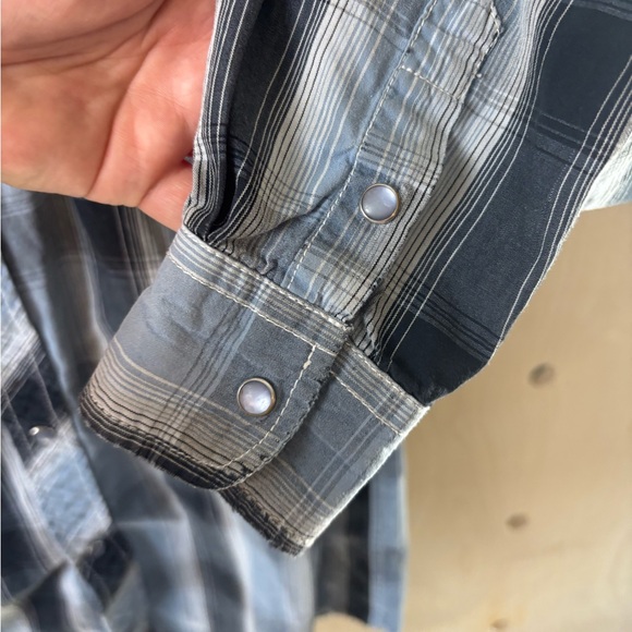 Cowboy Hardware Boys Youth 14/16 Pearl Snap Plaid Long Sleeve Blue - Picture 3 of 5